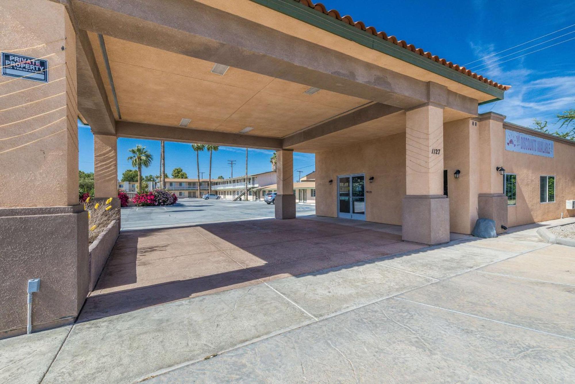Rodeway Inn & Suites Blythe Exterior foto