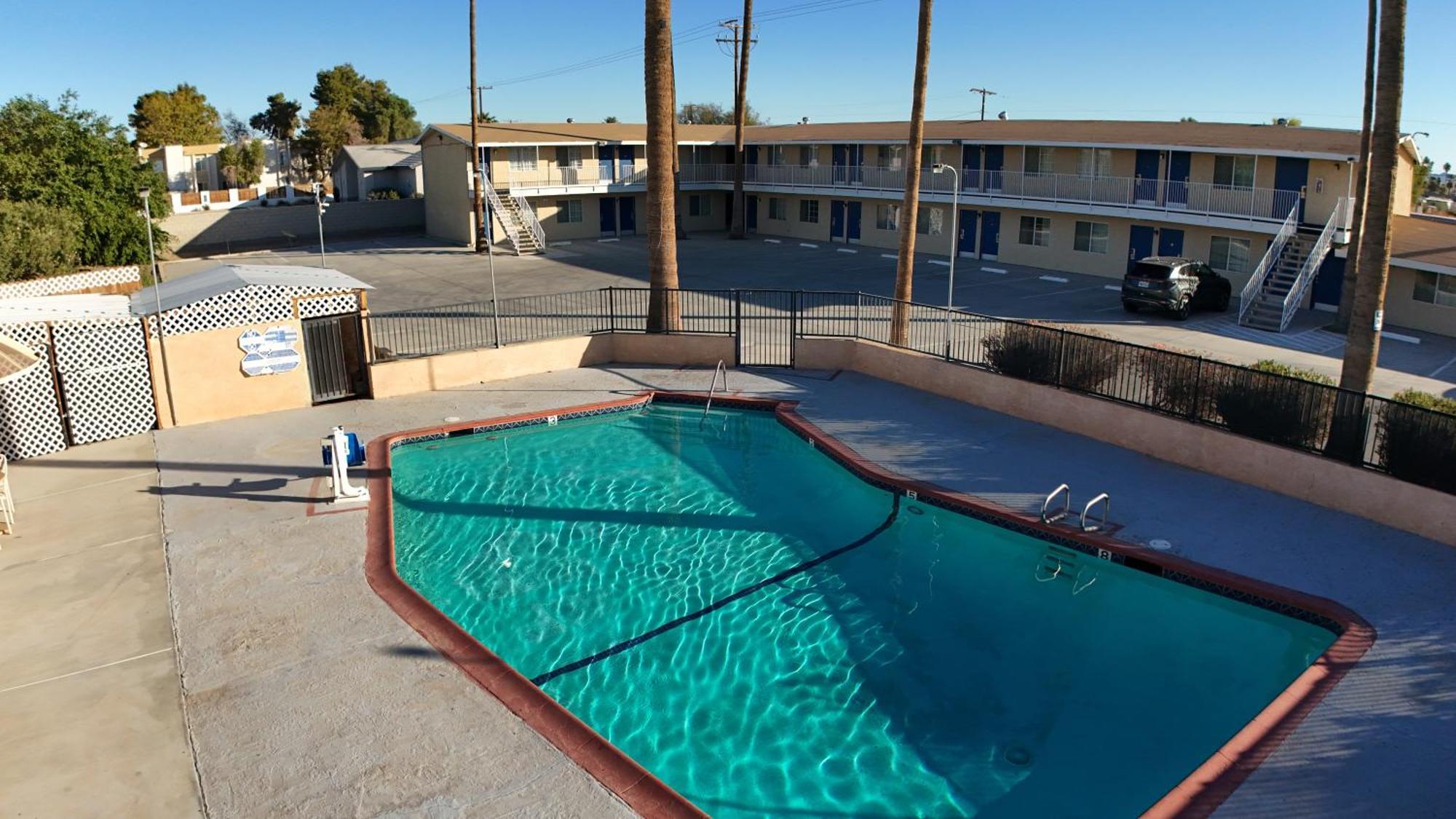 Rodeway Inn & Suites Blythe Exterior foto